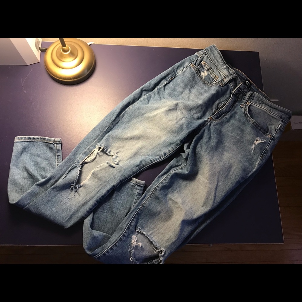 GAP Destroyed Skinny Jeans